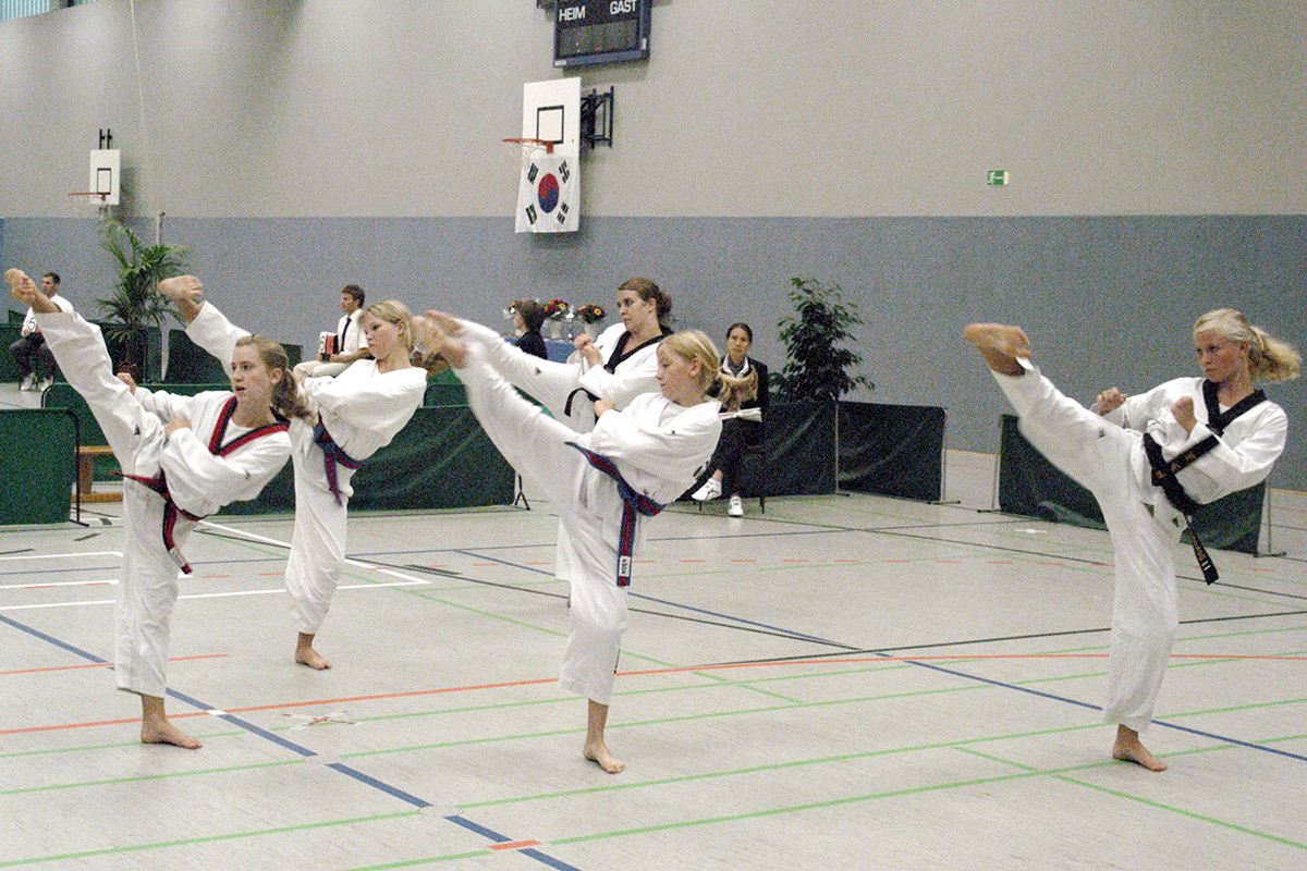 Die Landesmeister 2006 im Team Svea Meyn, Kim Berthold, Johanna Valdix, Annkatrin Lütt und Franziska Hagemann